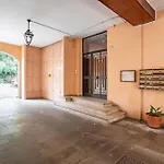 Appartamento Guesthost - Isabella 500 Meters From The Duomo! Padova