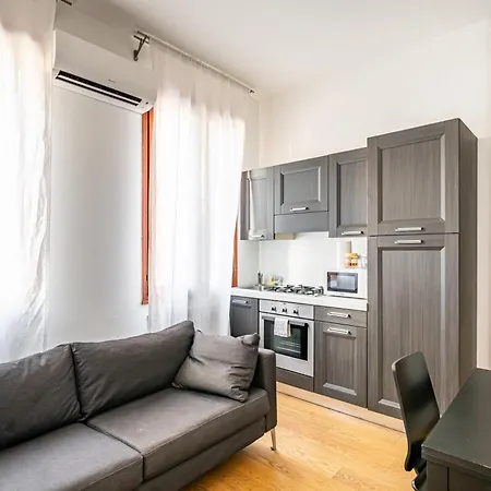 Guesthost - Isabella 500 Meters From The Duomo! Appartamento